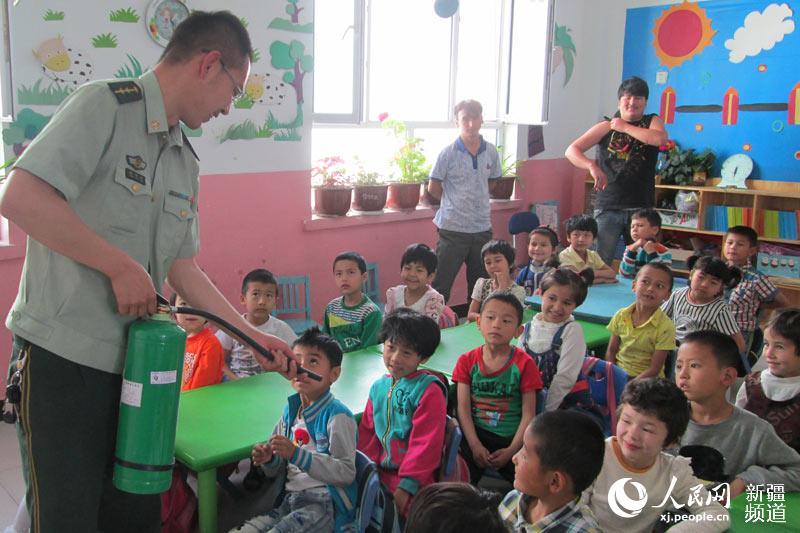 新疆乌什县消防安全宣传教育走进幼儿园