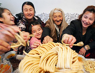 在新疆 感受安定祥和的斋月