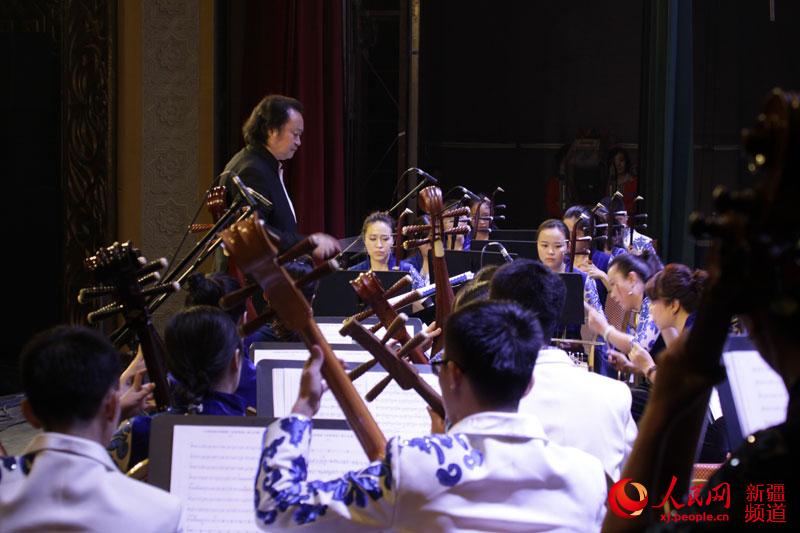广东民族乐团在新疆演出丝路粤韵音乐会(图)