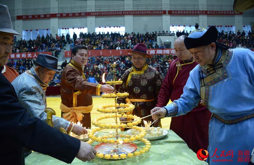 新疆乌苏市蒙古族群众欢度祖拉节图片