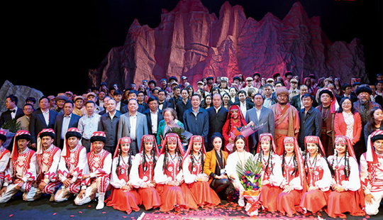 國際大劇院原創歌劇《冰山上的來客》在新疆巡演