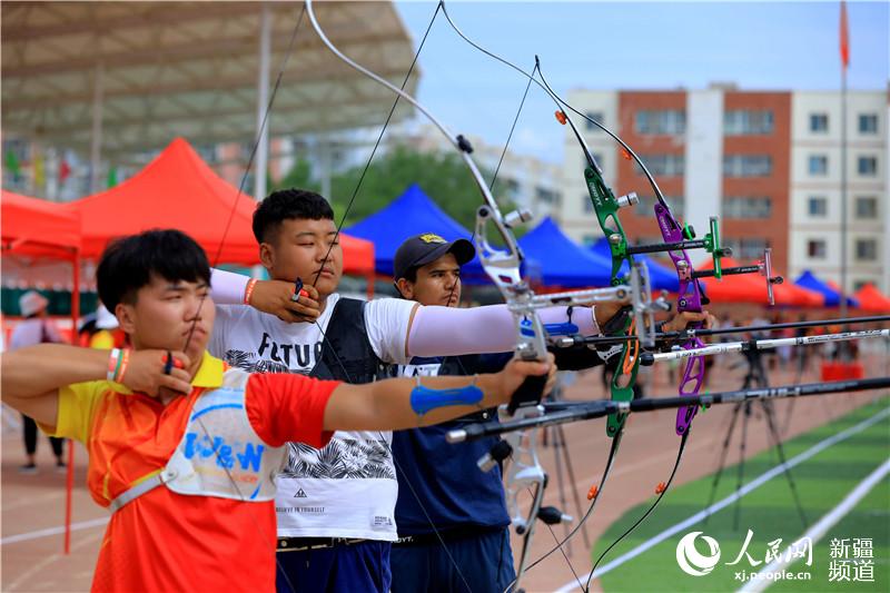 怎么搭弓射箭_周子瑜射箭图片(3)