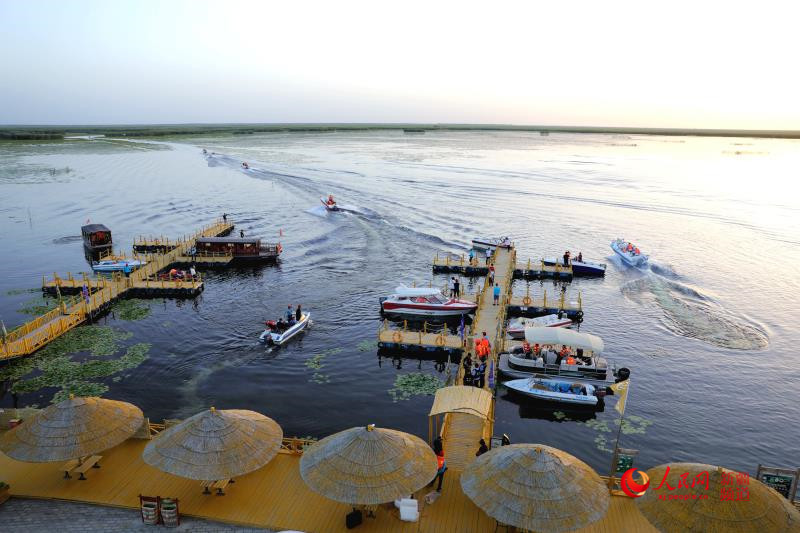 新疆博斯腾湖首届路亚垂钓大赛在莲海世界景区
