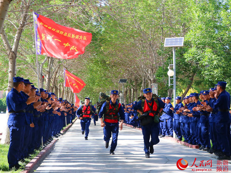 新疆森林消防总队组织新训大队干部骨干训练尖子考核