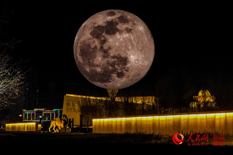 新疆若羌實拍“超級月亮”引人驚嘆（組圖）【5】