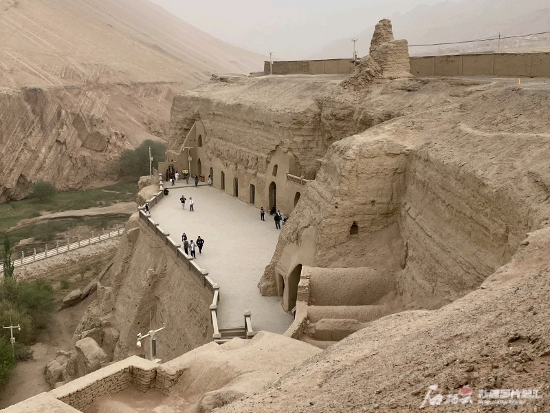 新疆吐鲁番这个千佛洞里全是宝藏