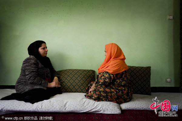 挥不去的<em>家庭暴力</em>阴影:走进阿富汗<em>妇女</em>庇护所