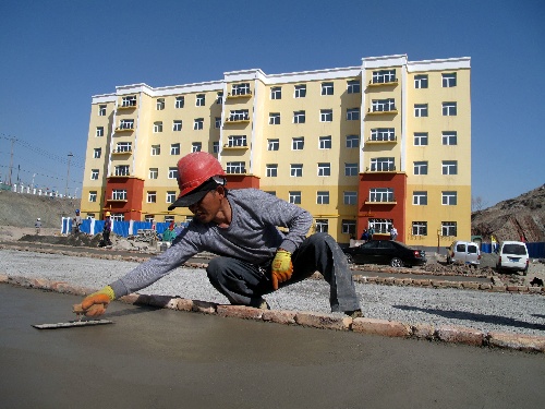 新疆 十二五 期间力争完成150万户安居建设任